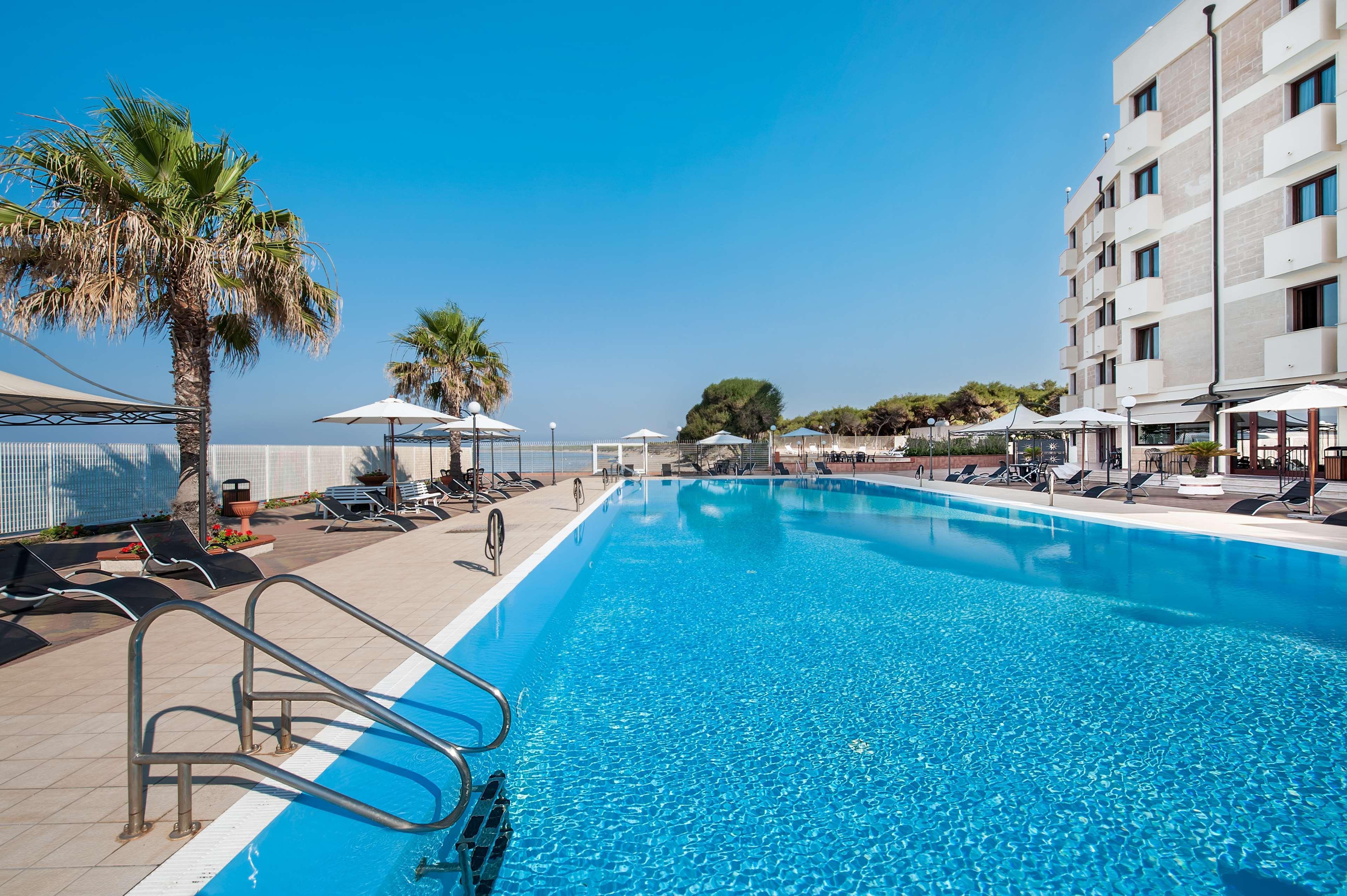 Apulia Hotel Taranto Ara Solis Lido Azzurro Bagian luar foto